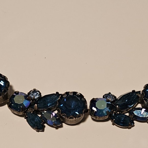 Stunning Estate Jewelry Vintage Regency Necklace Blue Rhinestones AB Finish - Picture 2 of 4